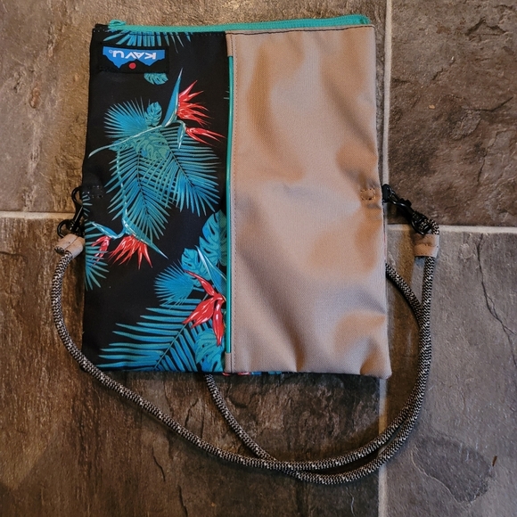 KAVU,‎ Twofold/Bi-Fold Clutch with Crossbody Strap, Tropical and Tan - Picture 7 of 8